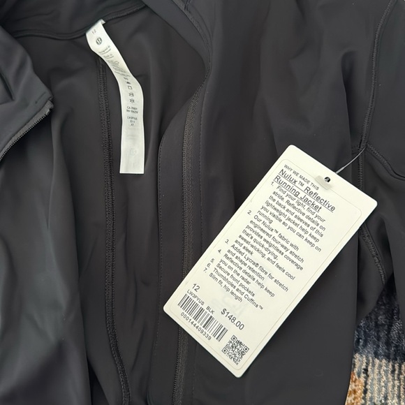 NWT Lululemon NULUX Reflective Running Jacket Black size 12 - Picture 12 of 12